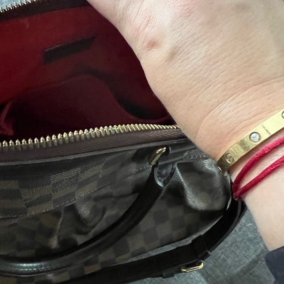 Authentic Louis Vuitton Trevi pm - Picture 6 of 9